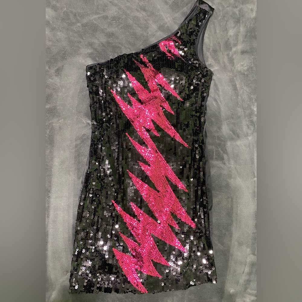 Gievergate Sequin Dress-Small